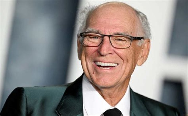 Actor: Bernard Bullen Wikipedia Biografia Age Net Worth And Instagram