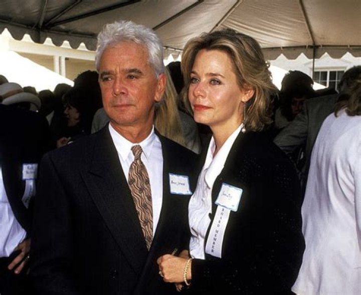 Actress Susan Dey’s Wiki: Net Worth, Husband, Daughter Sara Hirshan, Measurements, Family