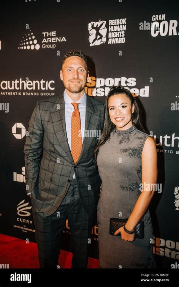 Alexis Cozombolidis Wikipedia Age: Everything On Hunter Pence Wife