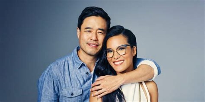 Ali Wong Wiki, Biography, Age, Height, Weight, Life, Ethnicity, Religion, Affair, Married, Husband, Net Worth