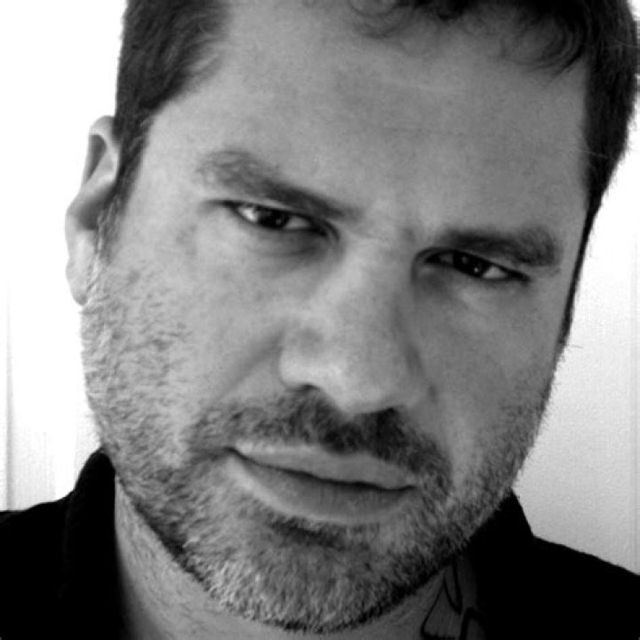 American Poet Noah Eli Gordon Death Cause And Obituary, Family And Twitter Floods With Tributes