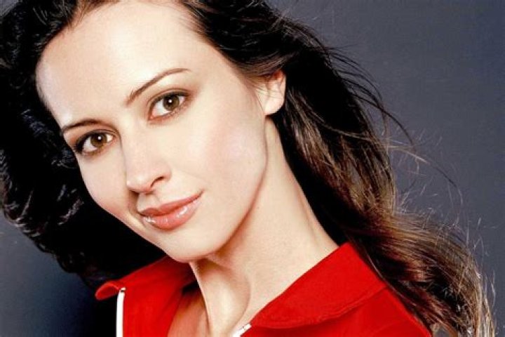 Amy Acker (Actress) Bio, Wiki, Husband, Age, Height, Weight, Net Worth, Career, Facts