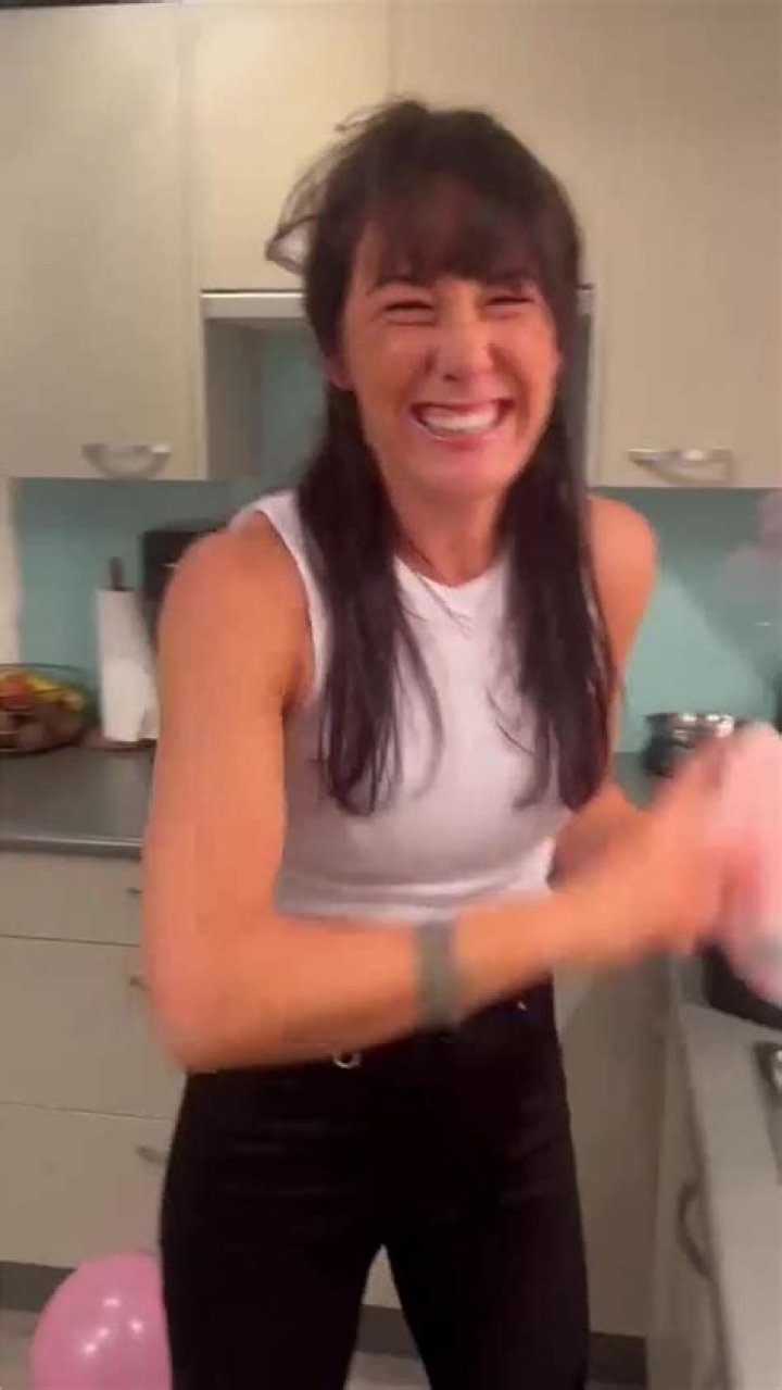 Anesongib (Youtuber) Wikipedia, Bio, Age, Height, Weight, Girlfriend, Net Worth, Facts