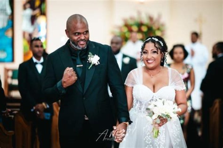 Anita Roman Bio, Married, Husband, Wiki, Age, Salary, Height, Wiki