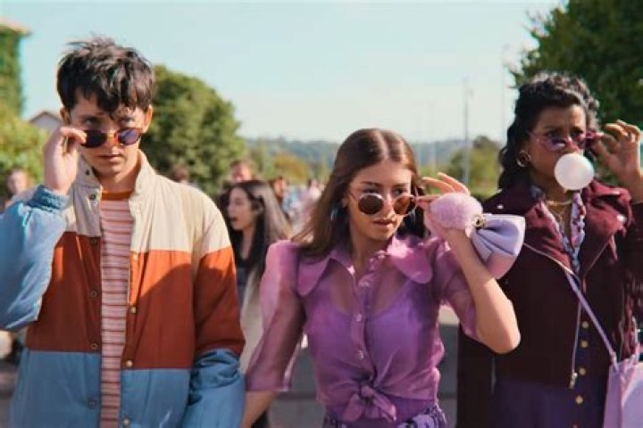 Are Mimi Keene And Asa Butterfield In A Relationship? Dating Rumors