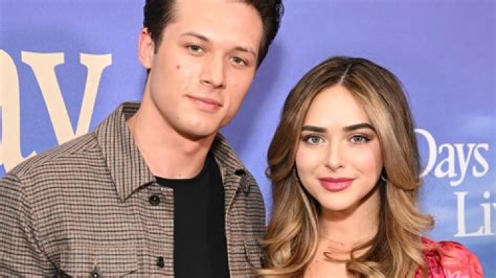 Ashley Puzemis Age, Biography, Height, Boyfriend, Parents, Instagram