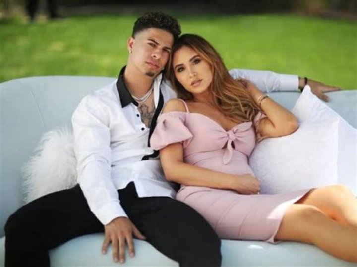 Austin McBroom Age, Wiki, Biography, Net Worth, Dating, Girlfriend, Height