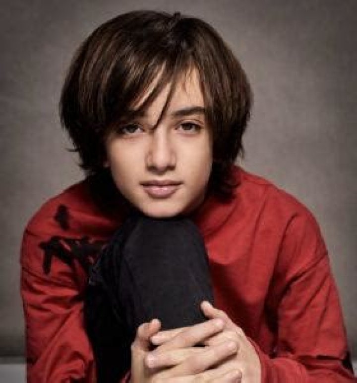 Azhy Robertson Biography: Girlfriend, Height, Age, Parents, Net Worth, TV Shows, Instagram, Siblings, Wikipedia