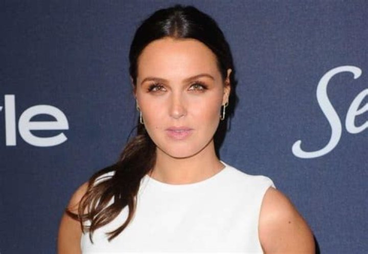 Barbara Alba Age Wikipedia, Biography Net Worth, Pitbull, Nationality