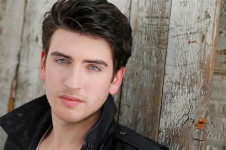 Beau Cassidy (Actor) Wiki, Bio, Age, Height, Weight, Dating, Parents, Career, Net Worth, Facts