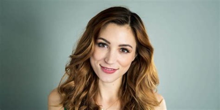 Becca Scott Kerns Age, Wikipedia, Biography, Height, Weight, Net Worth and more