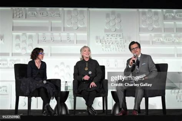 Ben Mankiewicz Bio-Wiki, Wife, TCM, Net Worth, Education, Height, Family