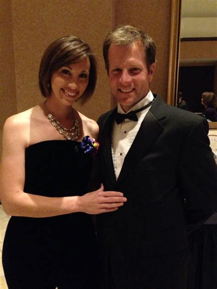 Betsy Kling Husband, Married, Net Worth, Age, Height, Kids, Bio