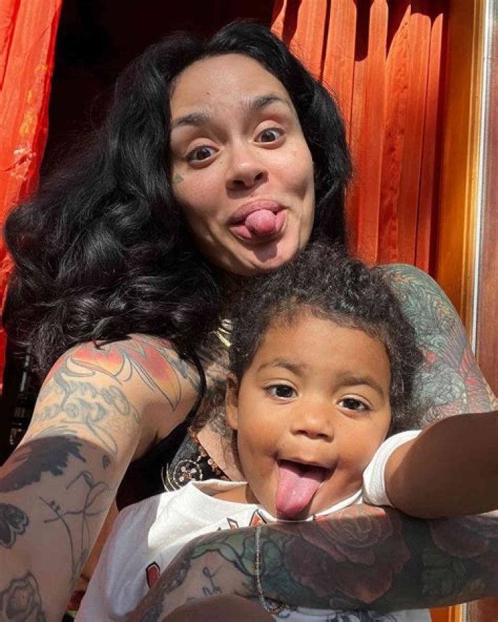 Blueface Girlfriend Andrea Instagram – Net Worth, Son Javaughn, Mother and Sister Name