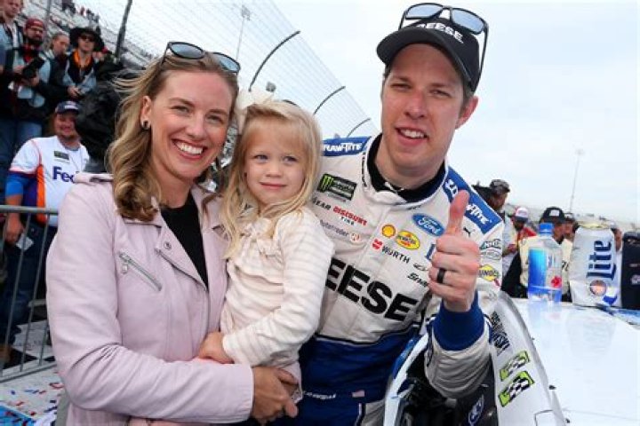 Brad Keselowski’s Net Worth, Age, Height, Weight, Wife, Kids, Bio-Wiki