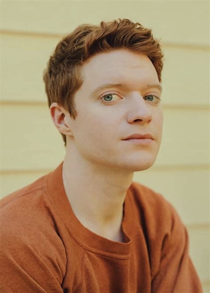 Brendan Scannell Age, Wiki, Gay (Gender): Brendan Scannell Height 5 ft 4