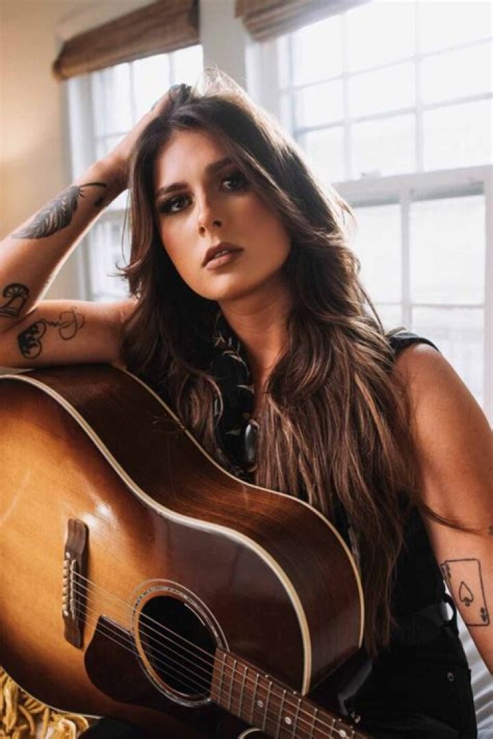 Brittany Howard Biography,Age,Family,Singer,Alabama Shakes,Discography.