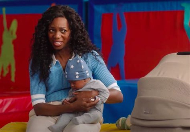 Brooke Palsson Boyfriend: Is Workin’ Moms Cast Dating Fuad Ahmed?