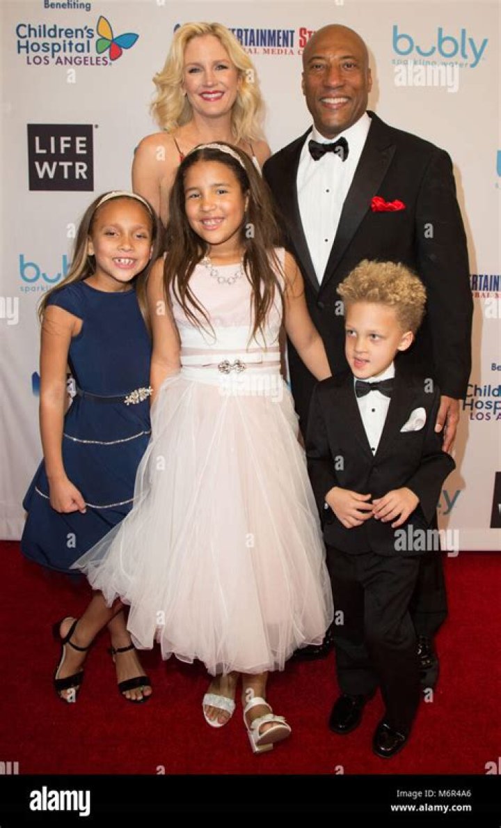 Byron Allen Family: Married To His Wife Jennifer Lucas, Kids And Net Worth