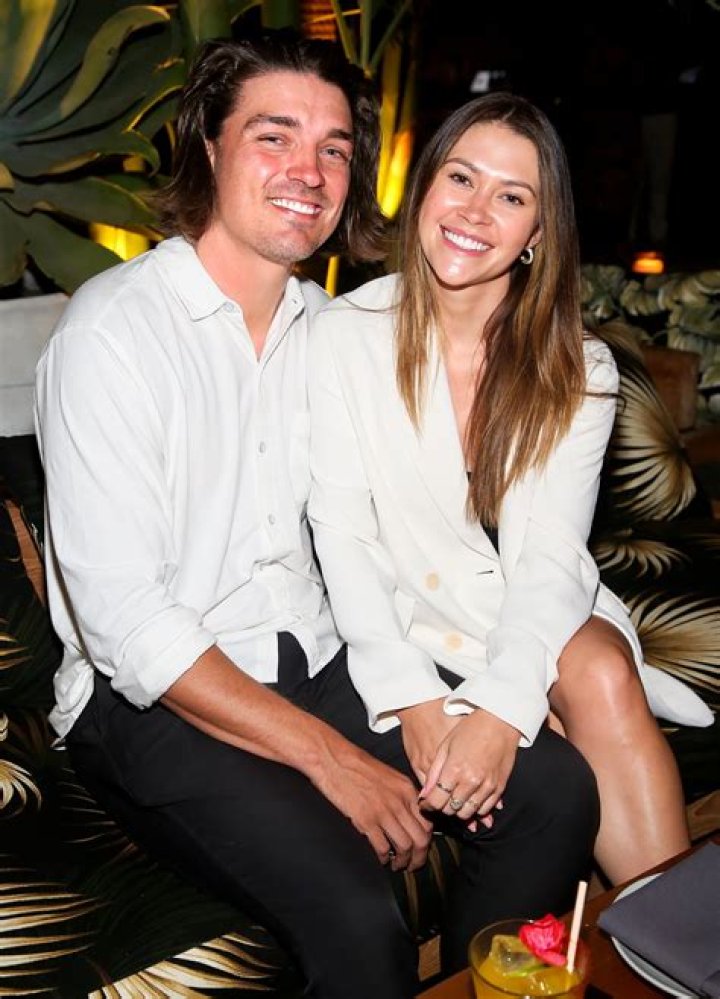 Caelynn Miller-Keyes Wiki, Bio, Age, Parents, Ethnicity, Family, Height, Nationality, Hometown, Sexual Assault, High School, Instagram, The Bachelor and Hannah B Feud