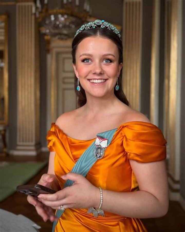 Cassia Peaches Johnson Birthday, Age, Instagram, University, Wiki