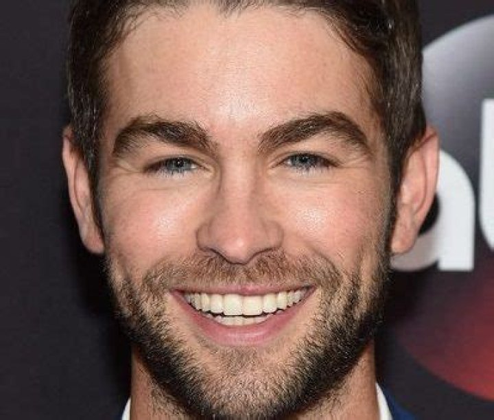 Chace Crawford- Age, Girlfriend, Height, Nationality, Net Worth