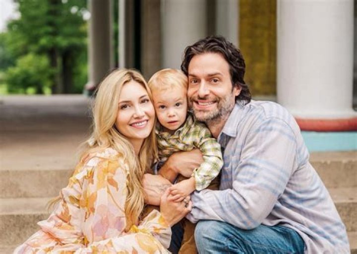 Chris D’Elia – Bio, Facts, Wife, Girlfriend, Height, Family, Net Worth, Wiki, Birthday & Parents