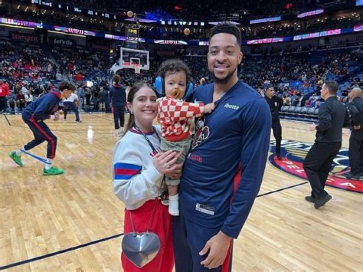 CJ McCollum Age, Wiki, Biography, Wife, Children, Salary, Net Worth, Parents