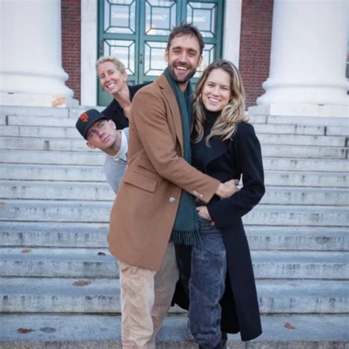 Cody Horn Bio, Age, Height, Husband, Children, Parents, Magic Mike, The Office and Net worth