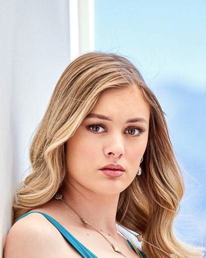 Cody Ray Thompson: Wikipedia Biography, Age, Height, Girlfriend, Instagram