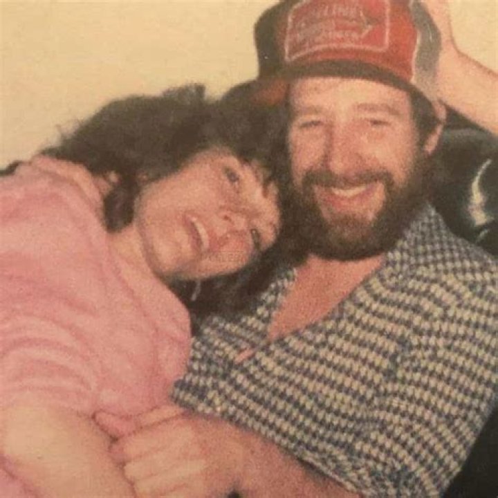 Colleen Hoover Father: Who Is Eddie Fennell?