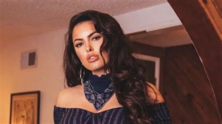 Constance Nunes’ Glam Seems All Plastic Surgery!