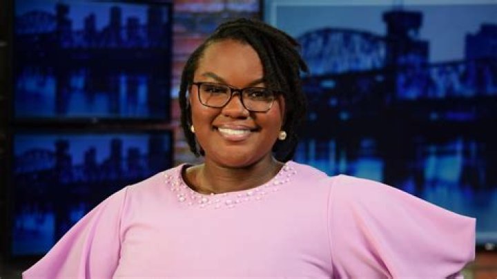 Craig O’Neill Biography, Age, Education, Anchor THV11, Wife, Retirement, Wife, Net Worth