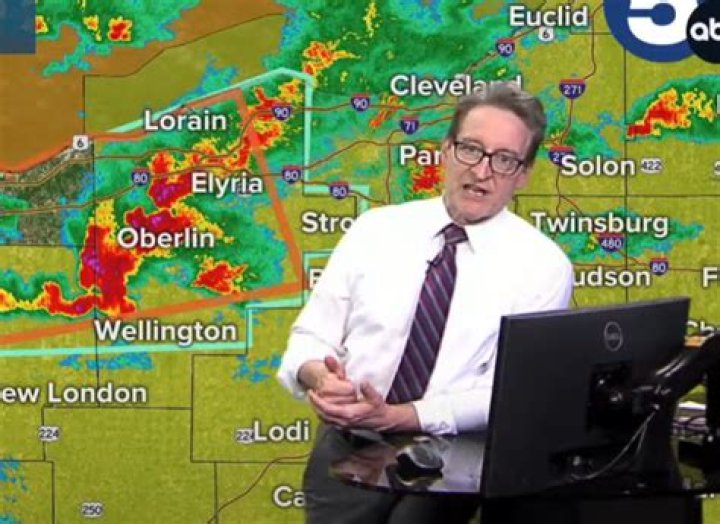 Dan Amarante Age, Wiki (Fox 61 Meteorologist) Wife, Salary, Family Details