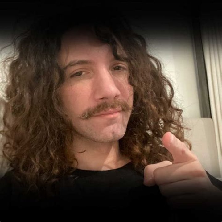 Daniel Avidan Bio, Wiki, Age, Height, Education, Wife, Family, Series and Net Worth
