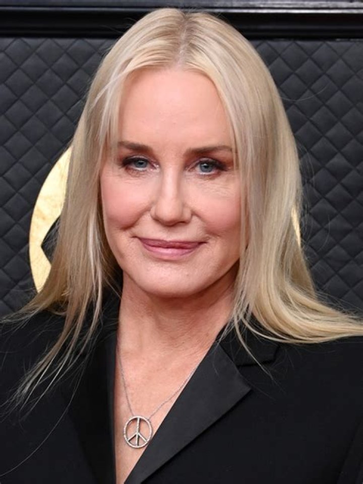 Daryl Hannah’s net worth, biography, fact, career, awards and life story