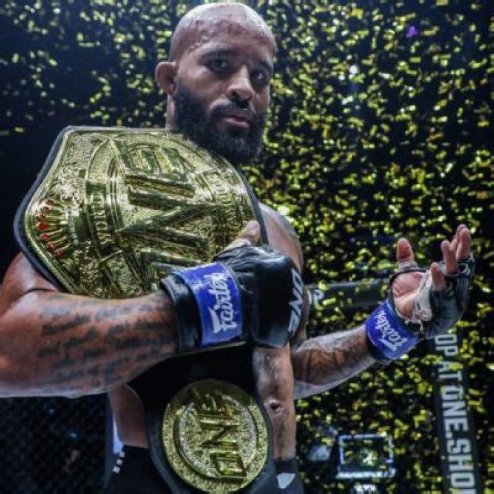 Demetrious Johnson Net Worth: How Rich Is He? MMA Star Career Explore