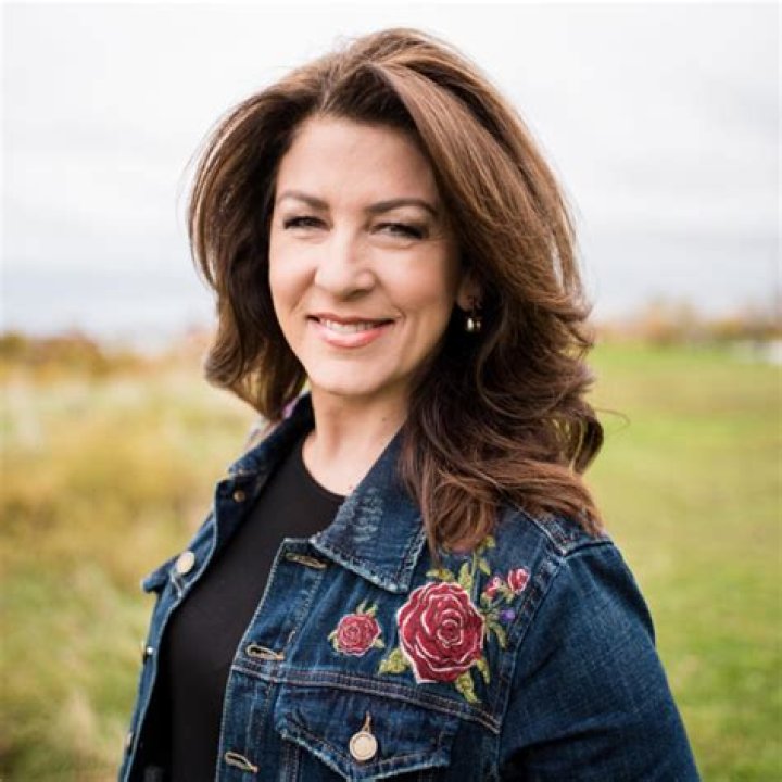 Denise Dufala Wikipedia :: Age, Birthday, Husband, Wedding, Biography