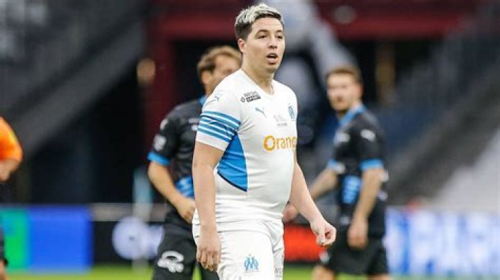 Did Samir Nasri Gain Weight? Fans Shocked To See The Footballer Look so Fat In Marseille Legends Charity Game