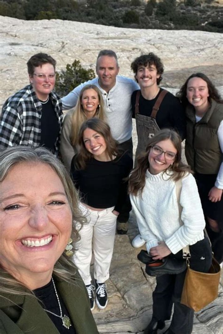 Does Bambi Benson Have A Sister? Family And Parents Names