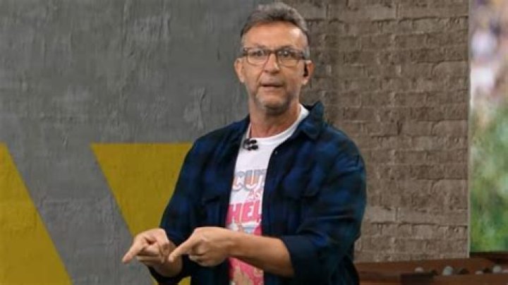 Does Craque Neto Have A Wikipedia Biography? Details To Know About The Footballer Turned Presenter