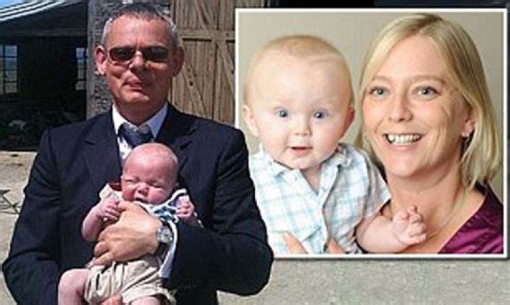 Does Martin Clunes Daughter Appear In Doc Martin? Is It Martin Clunes Baby In Doc Martin?