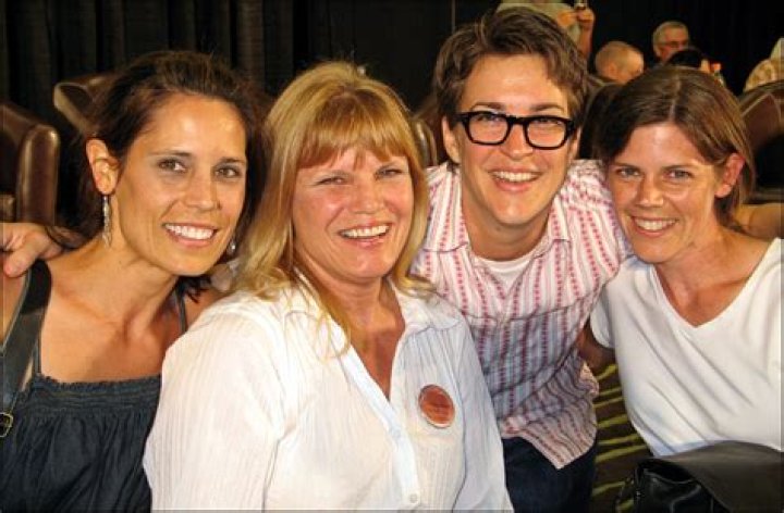 Does Rachel Maddow have any siblings?