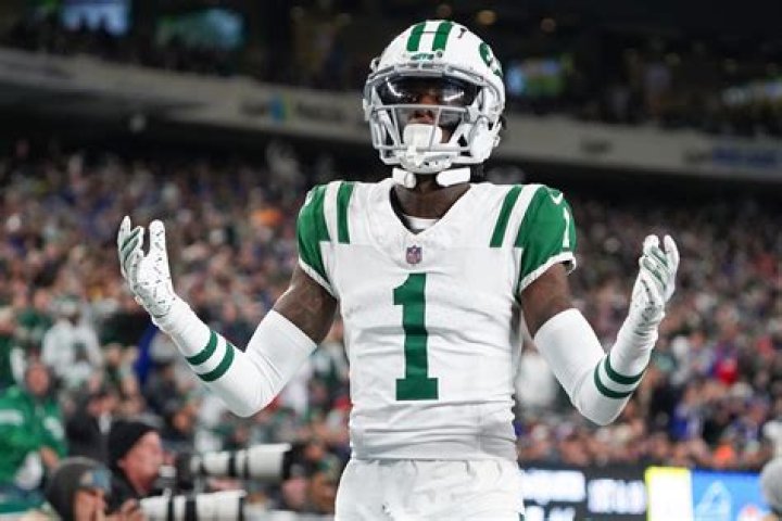 Donovan Wilson Contract, Salary, Net Worth, PFF, New Number, Draft, 40 Time, Weight, Height, Jersey