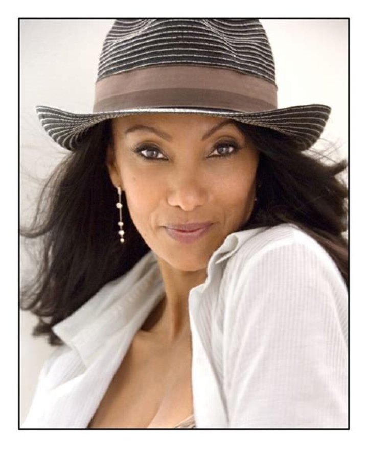 Downtown Julie Brown Net Worth, Income, Salary, Earnings, Biography