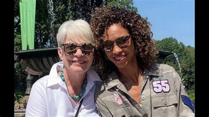 Dr Chris Steele Age, Wiki, Biography, Wife, Son, Family