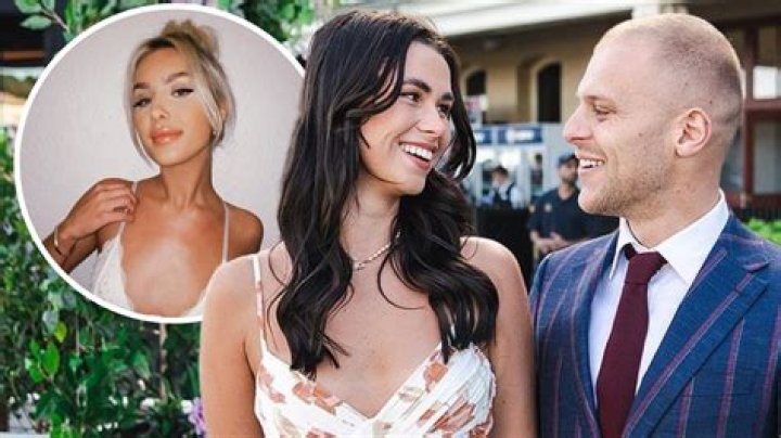 Drew Stubbs Age, Wiki, Biography, Wife, Children, Salary, Net Worth, Parents