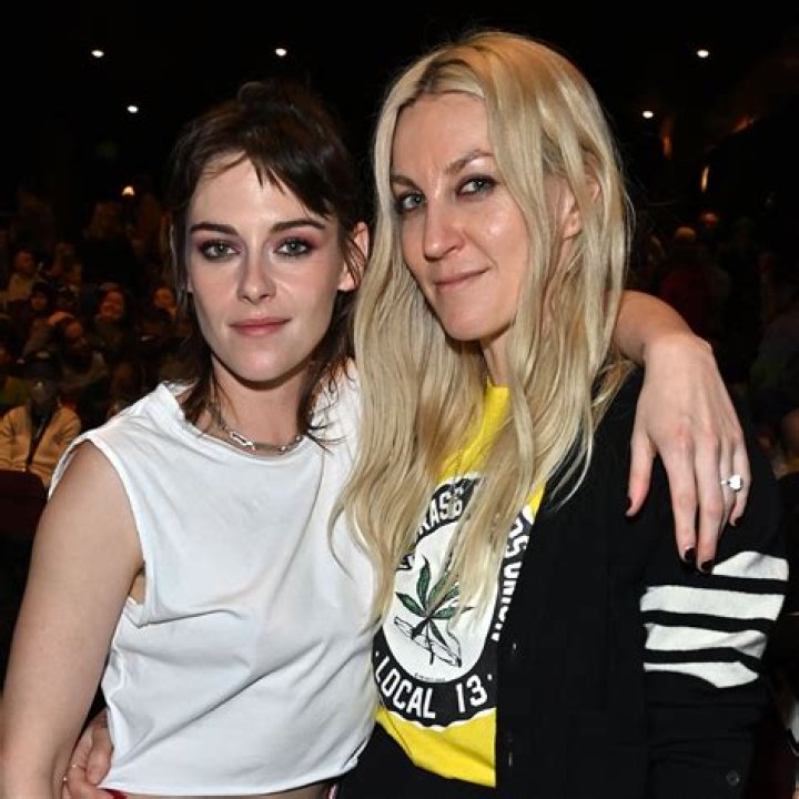 Dylan Meyer Age Gap With Girlfriend Kristen Stewart, Meet Her On Instagram