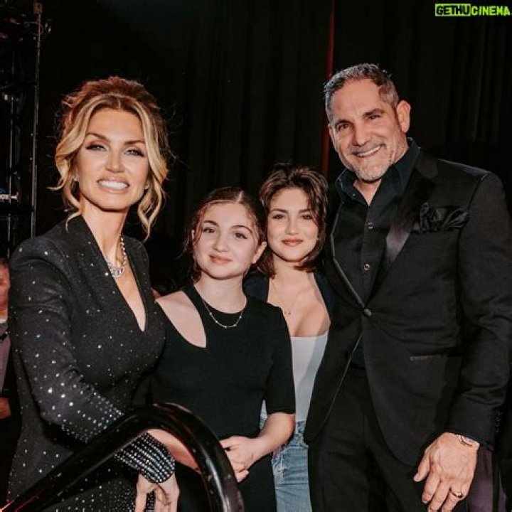 Elena Lyons Bio, Wiki, Age, Family, Husband, Movies, TV Shows and Net Worth