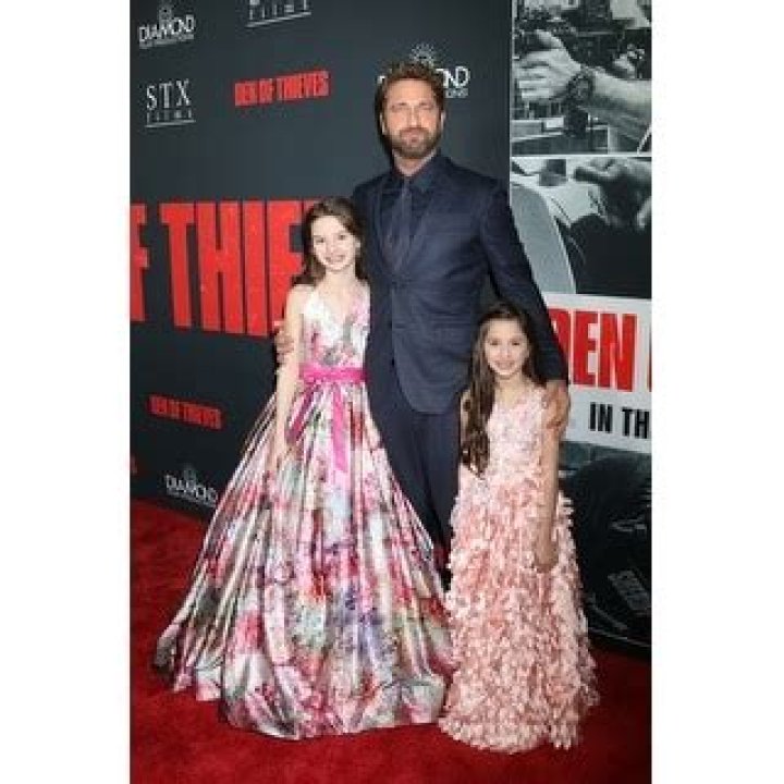 Elle Whitfield Age, Wiki, Biography , Height, Birthday, Parents, Instagram
